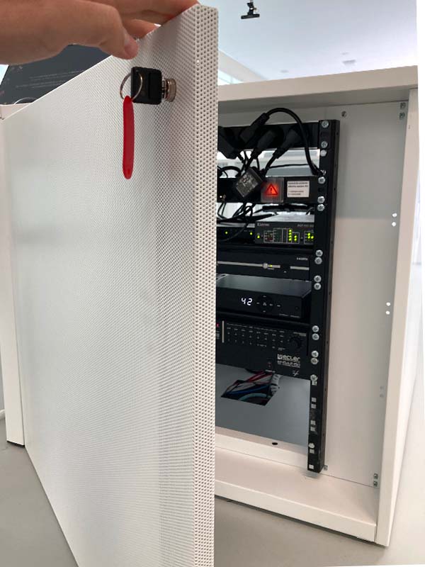 mesa multimedia 2